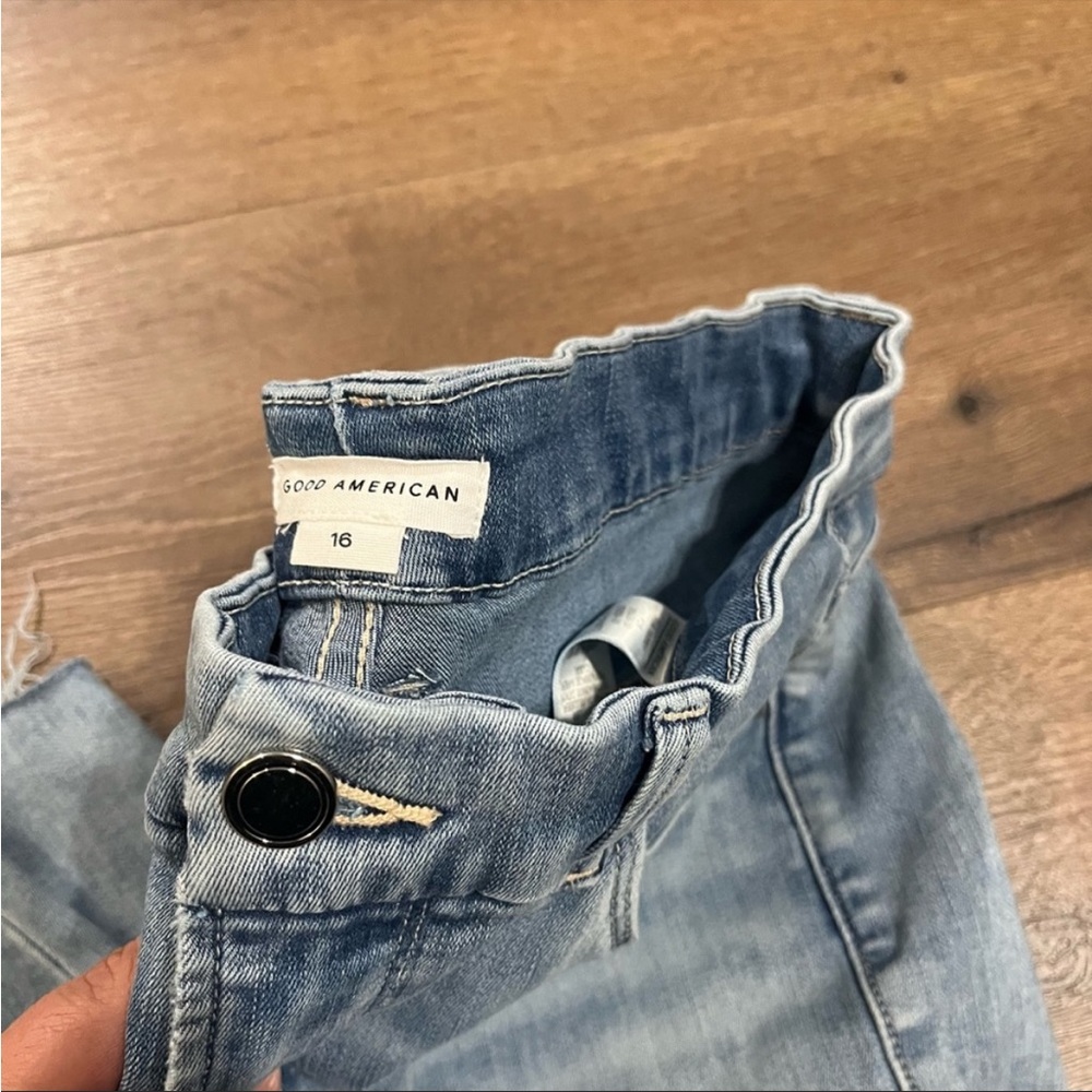 Good American Jeans - Picture 3 of 5
